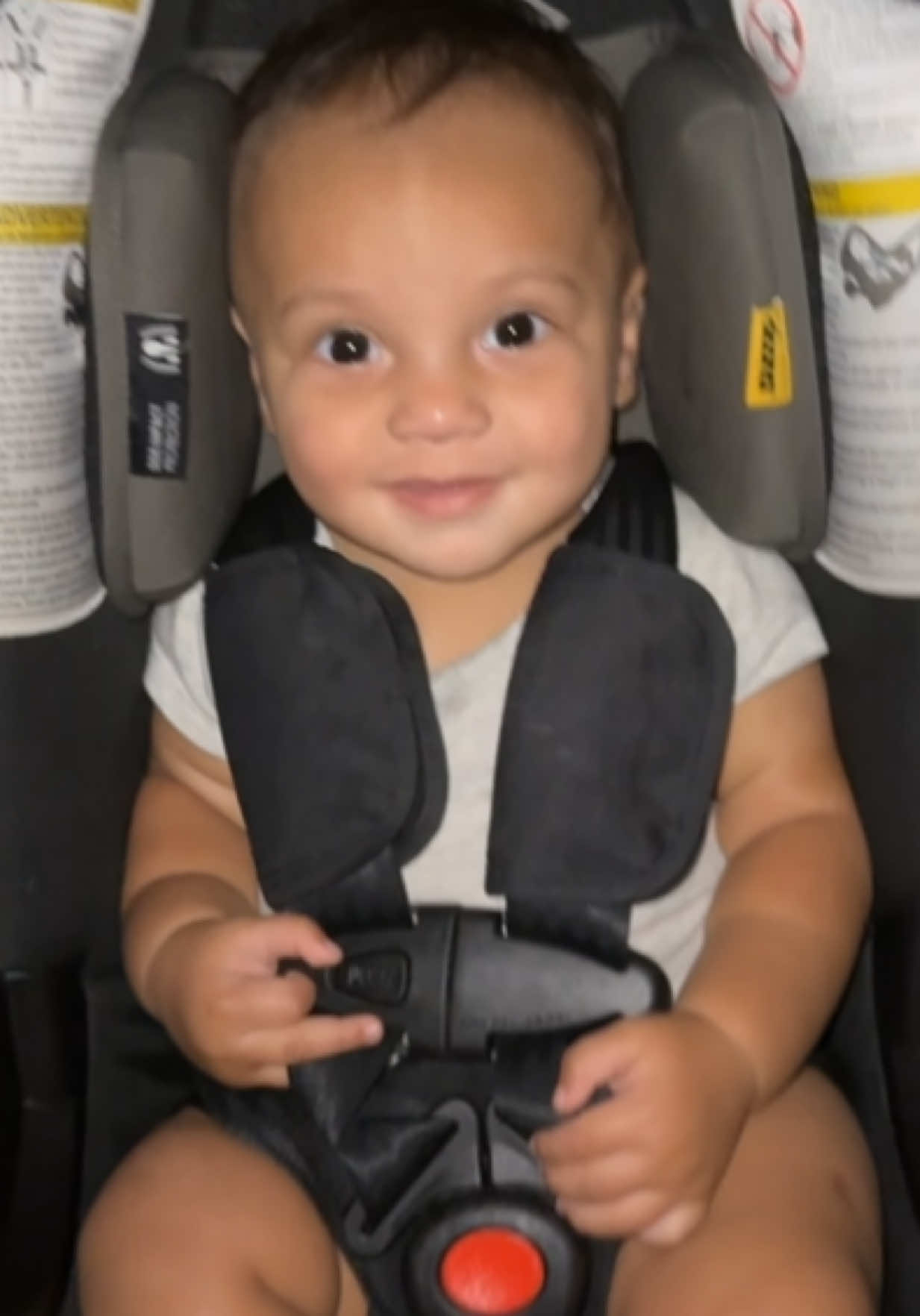 Bro he is a certified YN 😭😂😂😂😂😂 @Zaza #larobenz #funny #zaza #babies 