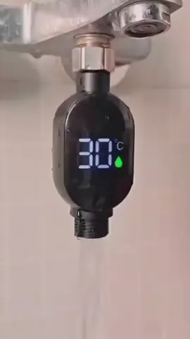 Instalação rápida em 2 min! 🔧 Torneira com água quente na hora! 🔥 ✅ Frete Grátis + Desconto no PIX — garanta já o seu!