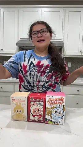 Let’s try ketchup and Mustard Doritos #doritos #doritoschallenge #ketchup #mustard #ketchupandmustard #chips #lafufu #labubu #lafufuunboxing #izzy #izzyandmary #maryalexis 