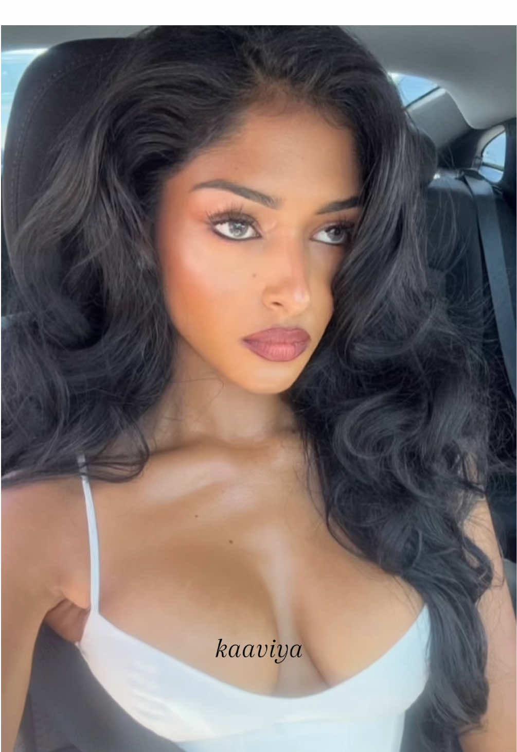 such a gorgeous human. #kaaviya #kaavikiwi #desi #southasian #tamil #aishwaryarai #beauty #fyp #model #plsviral🙏 #darkskin 
