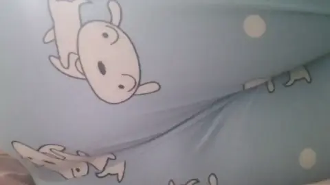 흰둥이 바지 입고 방귀  #뿡뿡이 #방귀 