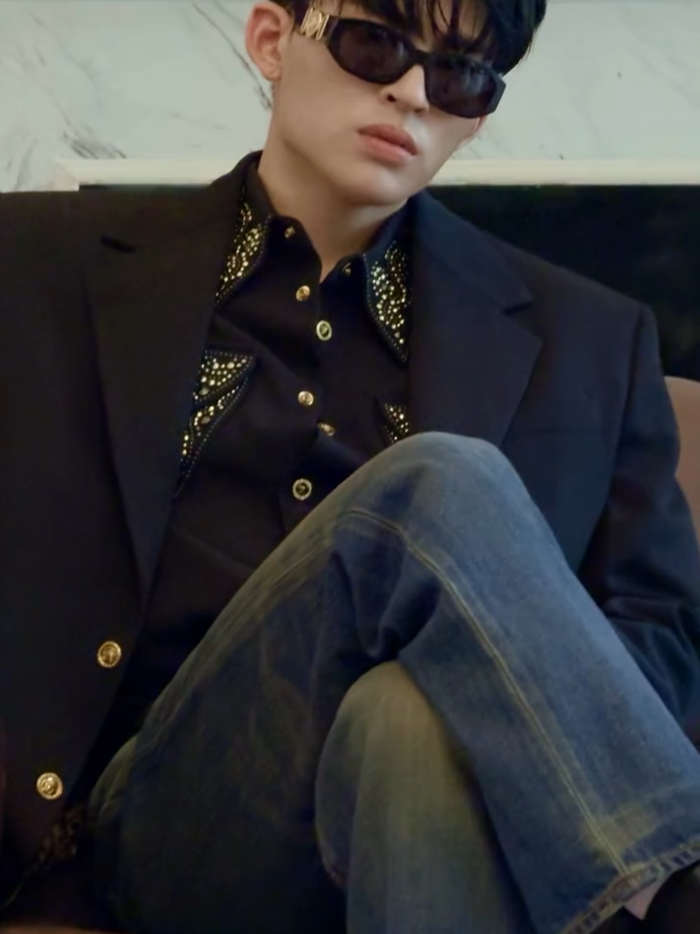 เวอร์ซาเซ่บอย อย่างเท่ 🔥🔥 #ppnaravit #Versace #MensFolioTH 