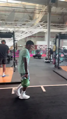 Saturday sweat = humbling 😮‍💨 Back with a bang 💥 Hyrox circuit with the lads 💁🏽‍♂️full-body, full-send and a filthy finisher that nearly finished us. The sleds? We were too dead to film them 😂 Next week though… 🔥 Want the full workout? Drop a 🏋️‍♀️👇 #hyrox #hyroxtraining #GymTok #fitmom #postpartumfitness #dubaitraining #groupworkout #fitnessmotivation
