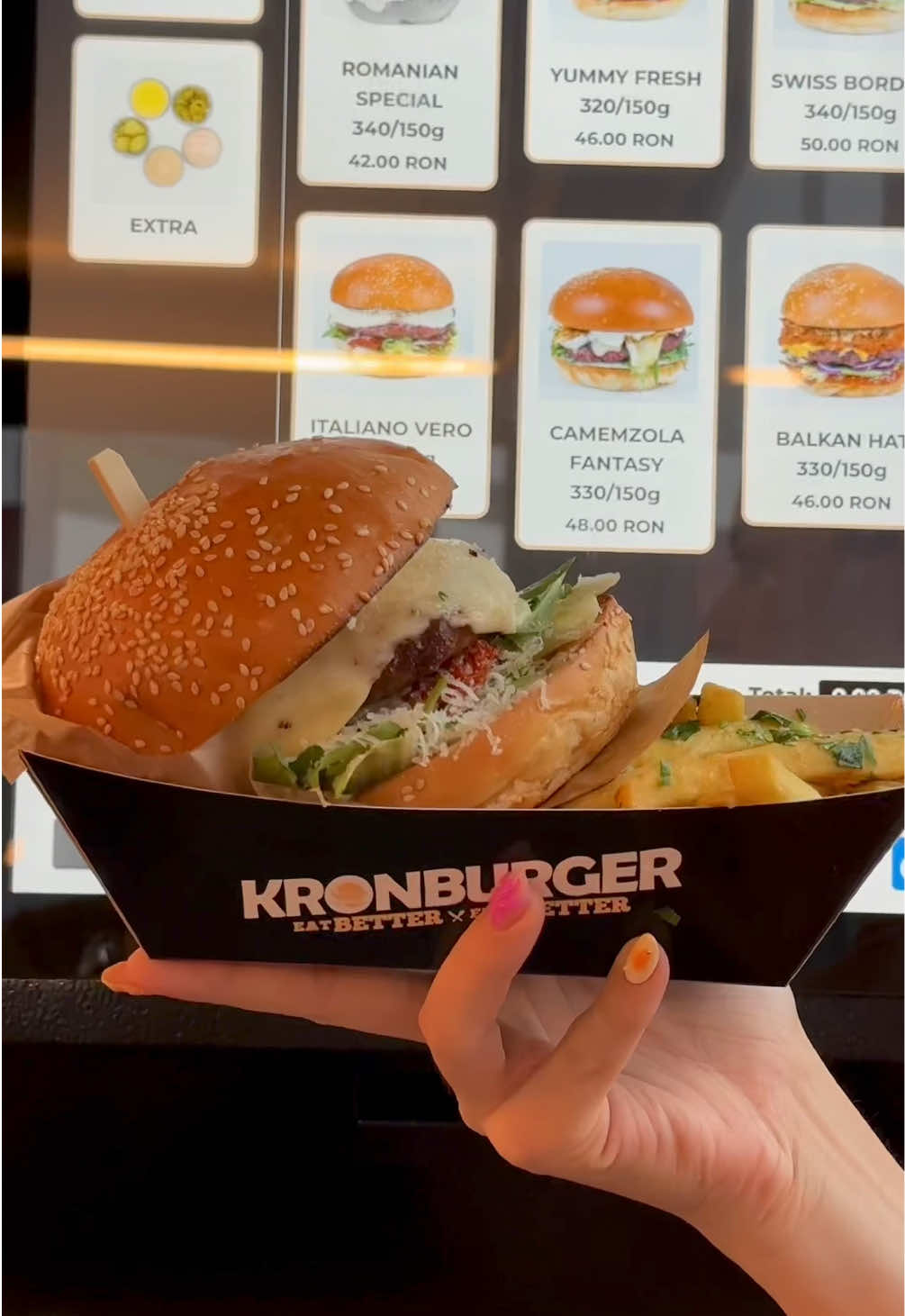 You want it, you got it 🤭  Te așteptăm la #Kron - din @Coresi Shopping Resort și @AFI Brasov  #iwantitigotit #Kronburger #Brașov #BestBurgerInBrașov #BurgerBrașov #ItalianoVeroBurger 