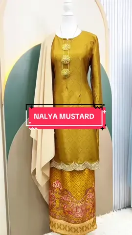 Elegan & Anggun dalam Nalya Batik 🌸 Sentuhan moden pada corak batik tradisional—Nalya sempurnakan gaya anda untuk apa jua majlis. ✨ Material selesa ✨ Potongan moden ✨ Corak yang memukau #NalyaBatikKurung #BatikModen #KurungModen #GayaSopanBergaya