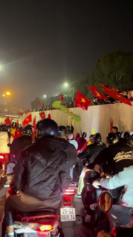 lại có hẹn với Hà Nội ruiii
