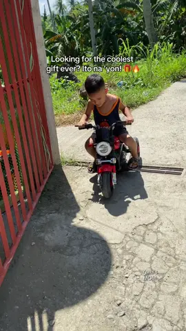 🎁 Perfect pang-regalo sa kids na mahilig sa adventure! ✅ May lights, music, at rechargeable battery 🔋🎶 ✅ May option for remote control (check listing) ✅ Puwede gamitin sa loob o labas ng bahay ✅ Long battery use for extended playtime! 🛵💨 🏍️ Big bike-inspired look — nakakatuwang laruan para kay kuya o ate! 📸 Bonus: Astig sa picture-taking 🎨 May mga kulay tulad ng blue, red, at beige (varies per shop) 🛒 I-check mo sa yellow basket habang available pa! 📌 Disclaimer: Product design, features, colors, and availability may vary per seller. Always check product listing for updated price, functions, and stock before checkout. 👀 Note: Riding shown in the video is for demo purposes only and supervised by adults. Always ensure proper guidance when used by kids. #motorbikeforkids #GiftForKids #BatteryPoweredToy  