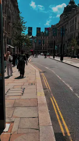 #uk #londonlife #uklife🇬🇧🇬🇧🇬🇧🇬🇧🇬🇧 #viralvideo #memories #enjoylife #rashidi #oxfordstreet 