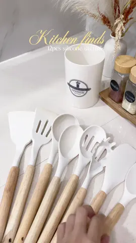 12 pcs silicone cooking utensils set. Ang lakad maka aesthetic nito! #kitchenfinds #siliconeutensilsset #cookingtools #homeessentials #kitchenutensils 