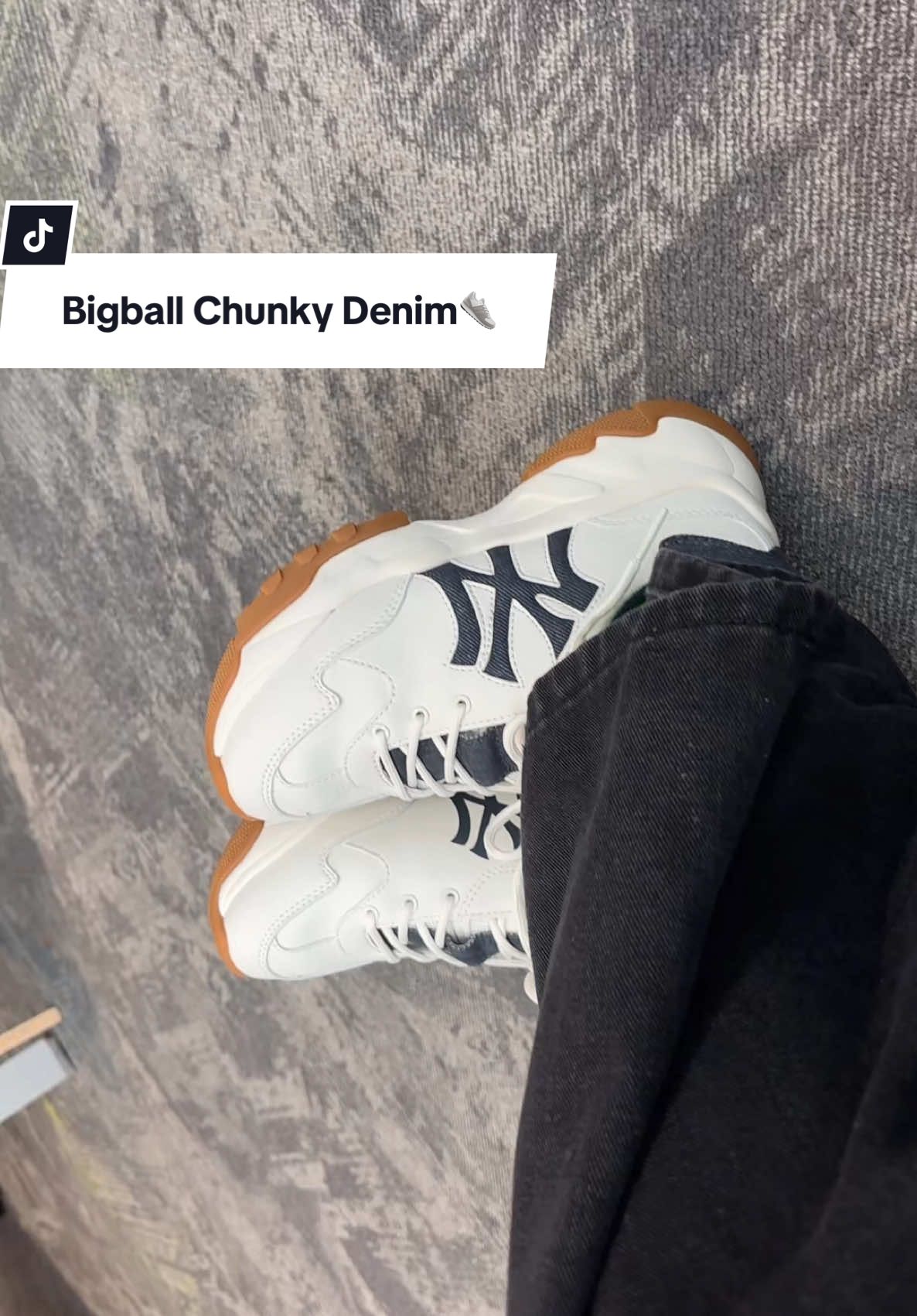 👟 Bigball รุ่นใหม่มาแล้วค่ะ เป็นการผสมผสานระหว่างผ้า Denim ที่ลงตัว #tiktokcmg #TikTokFashion #ป้ายยาtiktok #MLBThailand #MLBTHstyleup #MLBShoes
