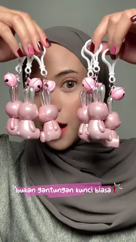 selain packagingnya yang gemes, shade nya pun ga kalah bagus! #gegebear #gegebearliptint #liptint 