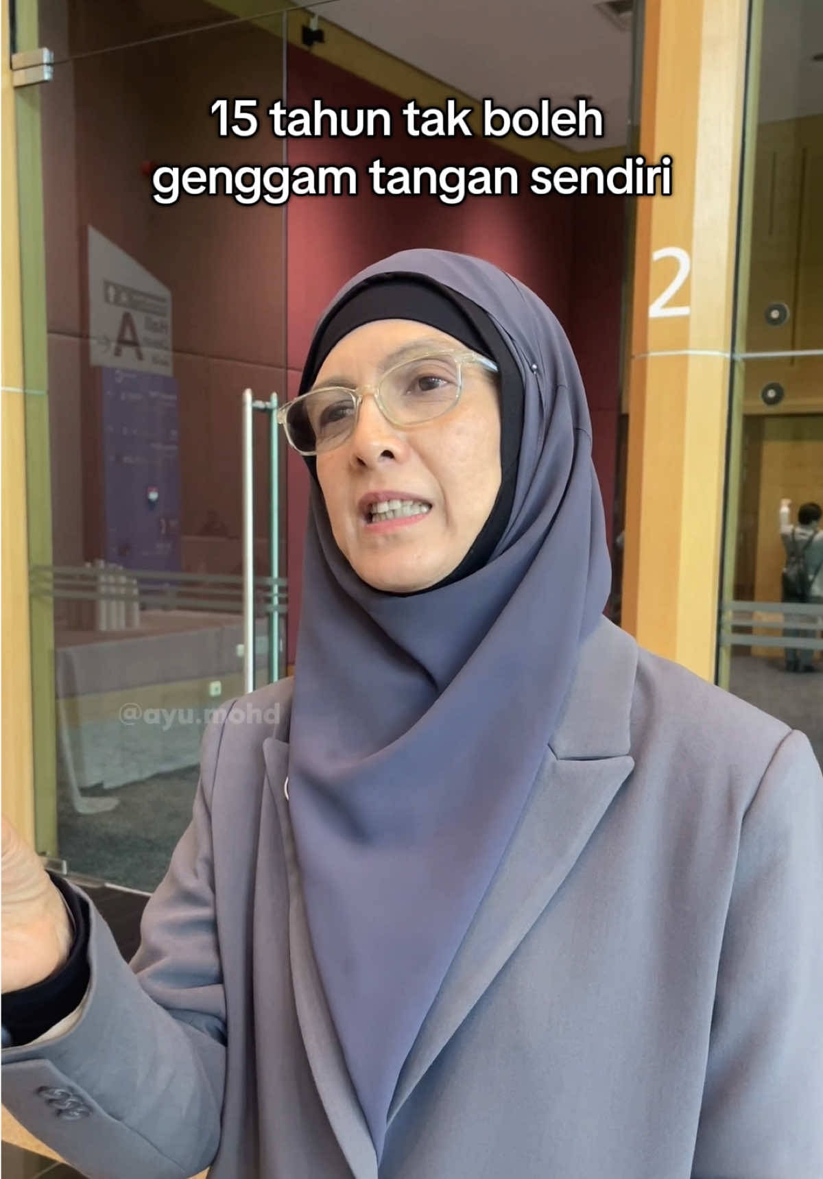 Bayangkan… 15 tahun tak boleh genggam tangan sendiri. Deria bau? Hilang terus. Tapi lepas pakai Aulora Socks… Tangan boleh genggam. Hidung dah tak perlu operate. Apa benda dalam Aulora Socks ni sebenarnya?!  Alhamdulillah atas nikmat kesihatan yang tak ternilai ini 🥹 Nak ikhtiar dengan Aulora Series boleh DM Ayu. Nak cepat, tekan je link di bio Ayu 🤗
