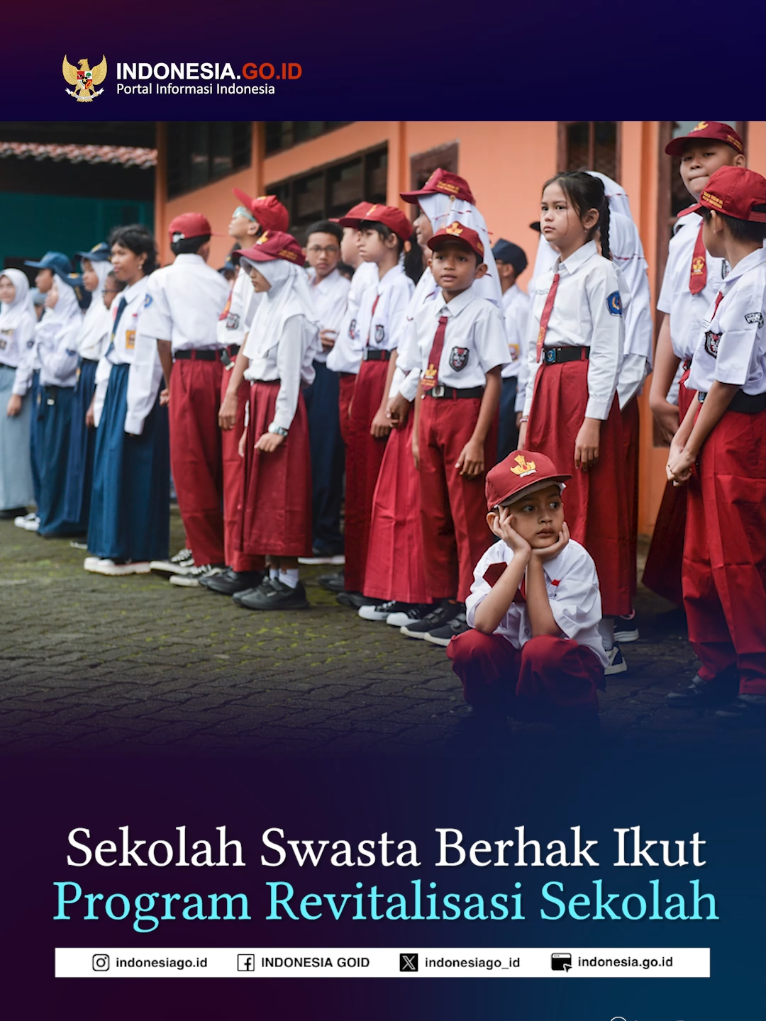 Kementerian Pendidikan Dasar dan Menengah (Kemendikdasmen) membuka peluang perbaikan fasilitas sekolah swasta lewat Data Pokok Pendidikan (Dapodik). Direktur Jenderal PAUD, Pendidikan Dasar dan Menengah Kemendikdasmen Gogot Suharwoto menegaskan bahwa semua sekolah, baik negeri maupun swasta, berhak ikut revitalisasi selama memang membutuhkan, berdasarkan Dapodik guna mewujudkan program pendidikan bermutu untuk semua.  #RevitalisasiSekolah #PendidikanBerkualitas #IndonesiaEmas #Indonesiagoid #InformasiPublik #BeritaTerkini
