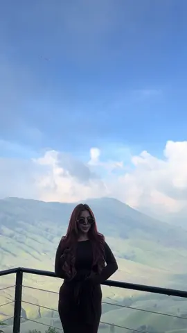 Nikmati,syukuri,dan cintai setiap perjalanan kehidupan yang kalian lakukan setiap hari 🍃 #sore #senja #gunung #awan #bismillahfyp 