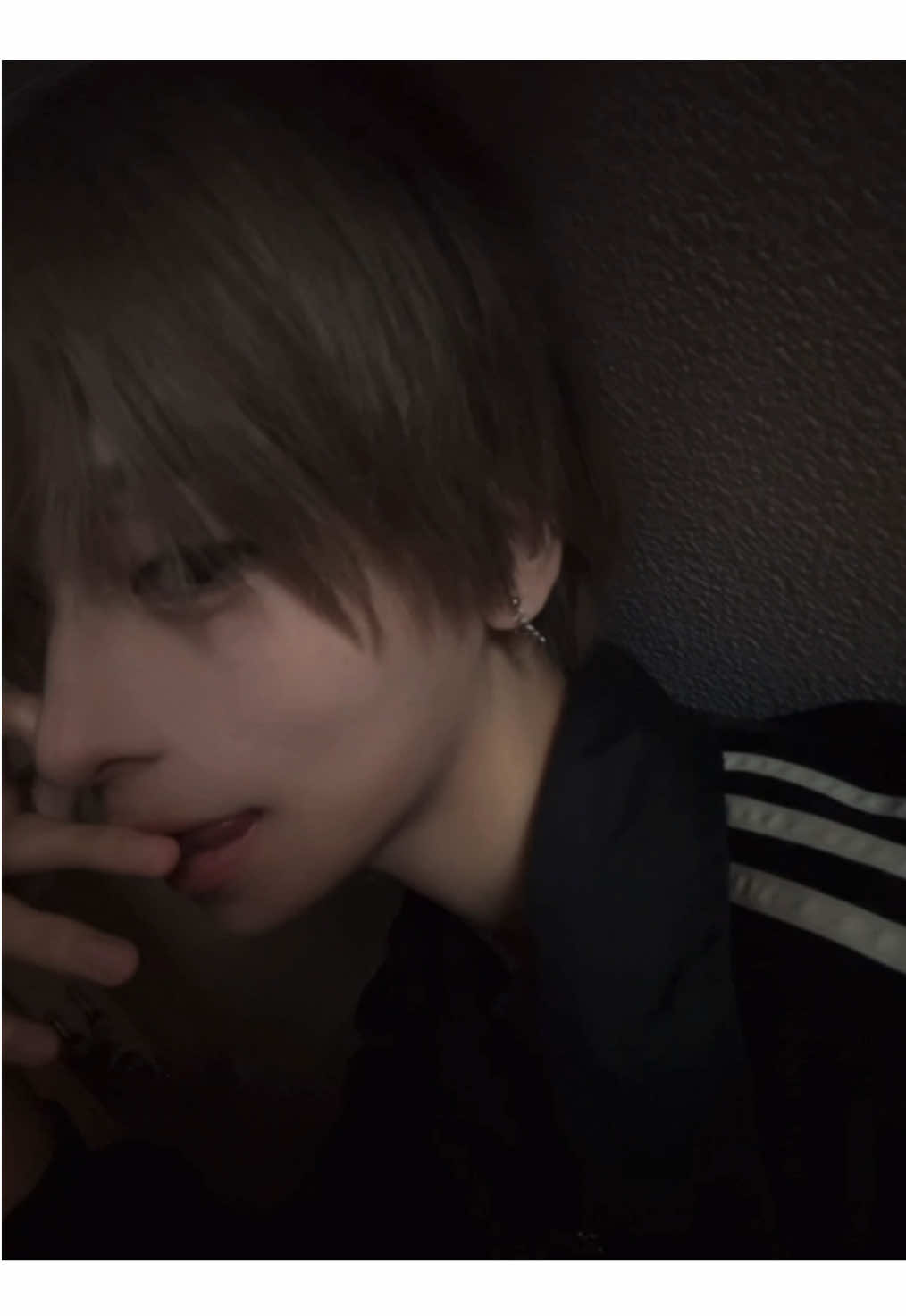 歳とってきたからピアス一個