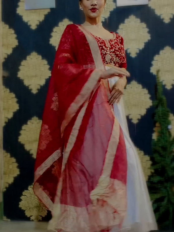 Lehenga hack as Anarkali 😱✅  #hack #anarkali #shorts #ashortaday #fashiontrends #viralvideo#lehenga