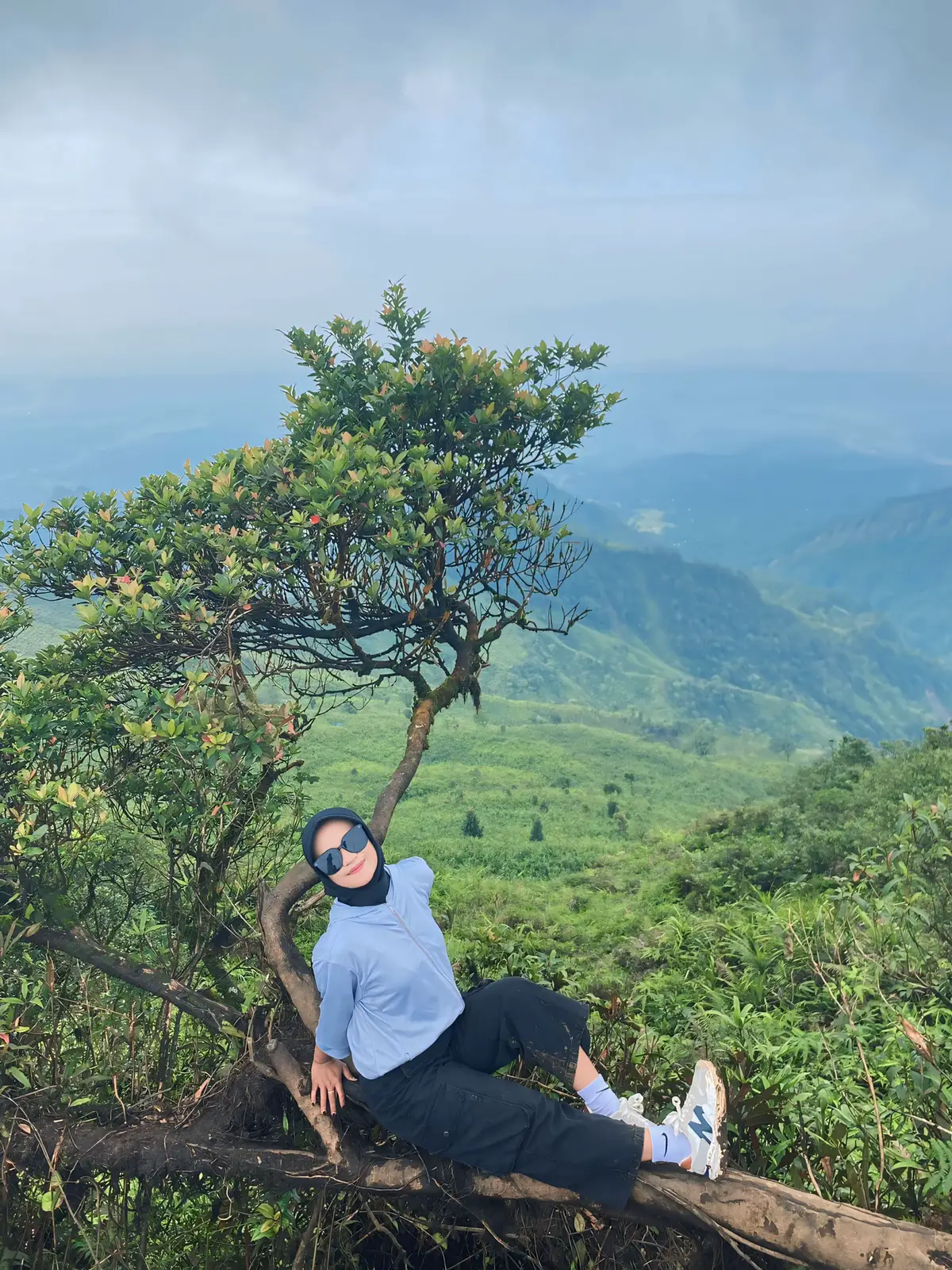 :) #gunungbeser #gunungbeserpurbalingga #bukitbeserpurbalingga #mountain #gunung #purbalingga #explorepurbalingga 
