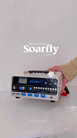 Ha, dekat rumah ada battery lama? Jangan buang, boleh cas pakai soarfly battery charger ni! Benda boleh cas kenapa nak buang 🙈 #soarfly #soarflybaterychager #carbatterycharger #chargerbatterymurah #review 