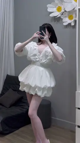 Yêu một người không khó Cả đời chỉ yêu một người, mới khó …🖤