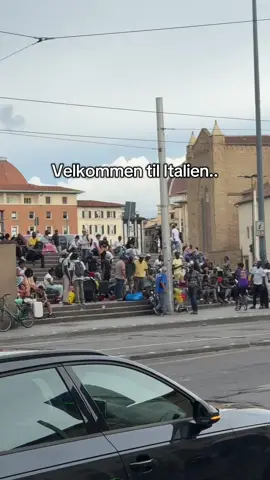 Det her er så trist og det sker overalt i Europa.. #dansk #danmark 