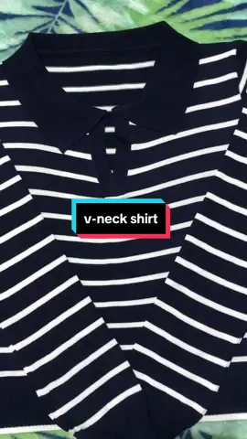 #croptop #vnecktshirt #stripeshirt#clothes 