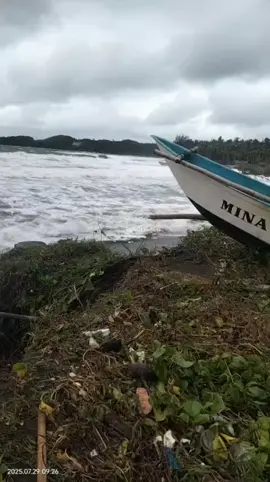 kali ini cuaca ekstrim gelombang besar disertai angin kencang.