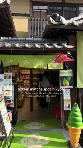 Found a matcha gem in Kyoto 🍵✨ #matcha #kyoto #japan #matchatok #marukyukoyamaen 