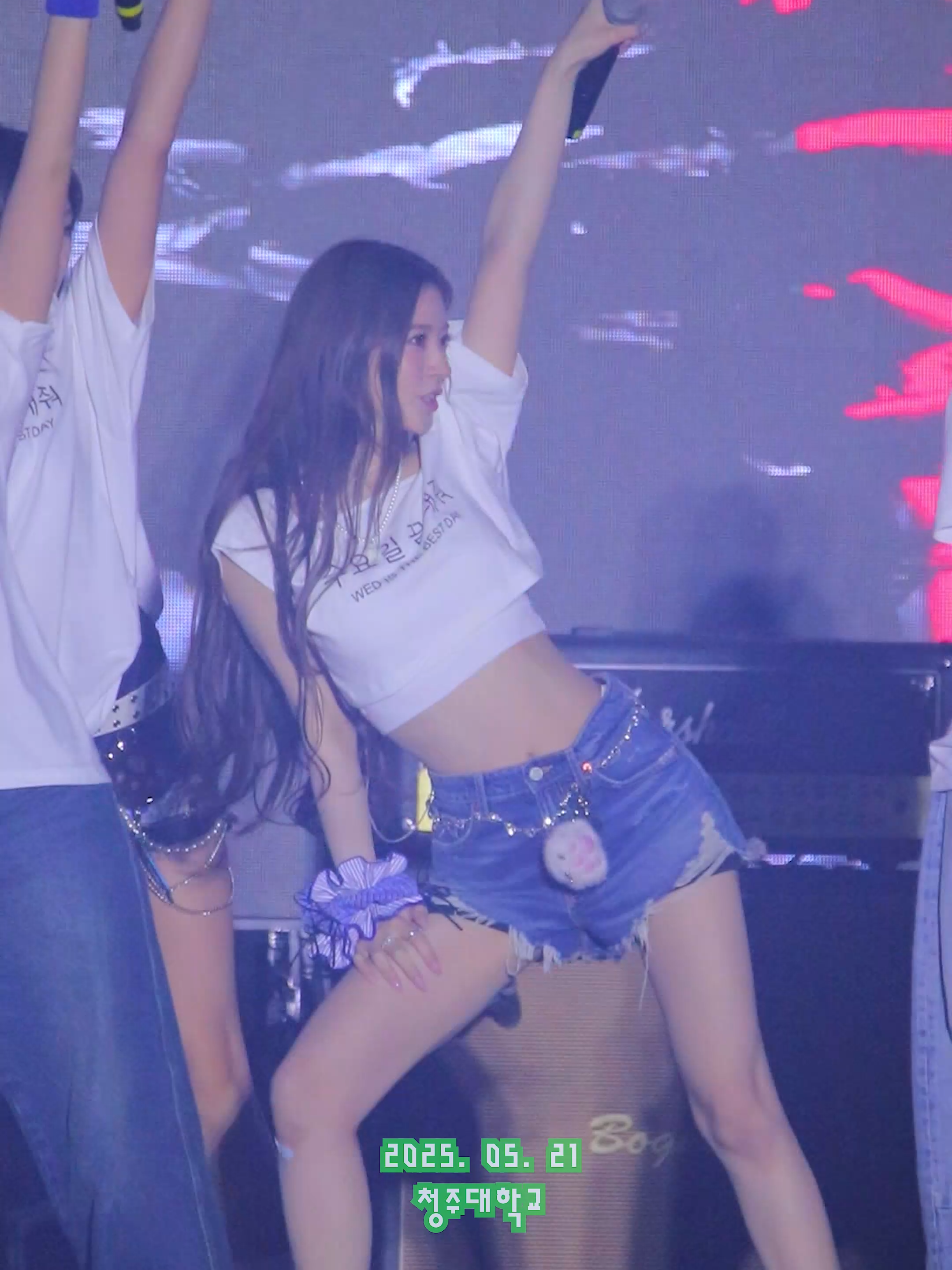 안나 끝내 준다고 생각 하는 사람 hands up