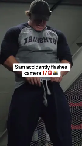 Leg pump? #samsulek #samsulekedit #samsulekeffect #gymhumor #gym 