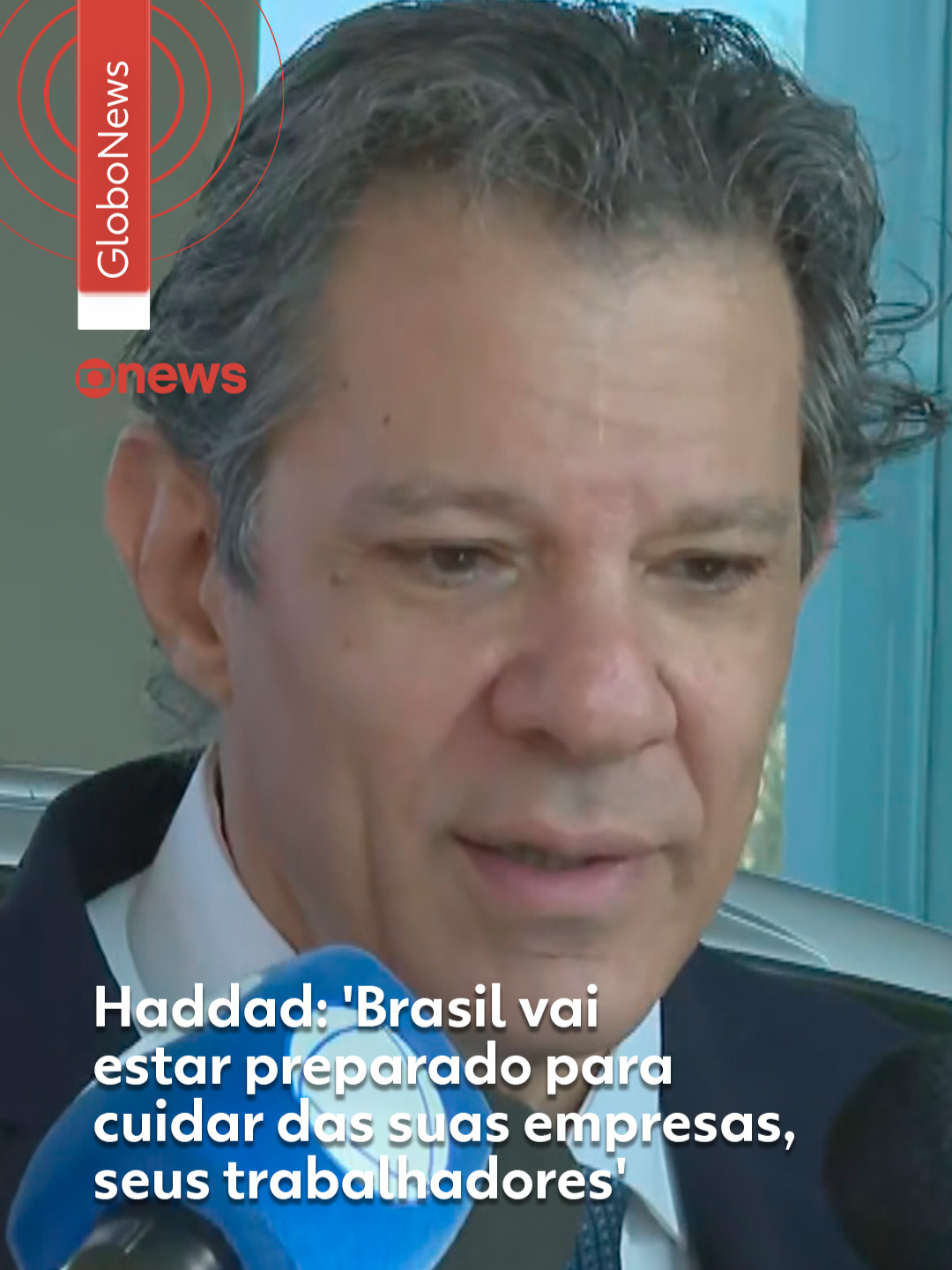 Tarifaço - O ministro da Fazenda, Fernando Haddad, afirmou nesta terça-feira que há sinais de que o governo dos Estados Unidos está aberto a discutir o tarifaço. Se nada for alterado, a medida anunciada pelo presidente dos EUA, Donald Trump, resultará na imposição de uma sobretaxa de 50% às importações brasileiras, valendo a partir da próxima sexta-feira. Enquanto busca iniciar as negociações com o governo norte-americano, o ministro afirmou que o Executivo prepara um plano de contingência no caso de o tarifaço dos EUA ser, de fato, adotado. Veja mais clicando em 'leia o artigo' #g1 #g1economia #tarifaço #haddad #donaldtrump #tiktoknotícias