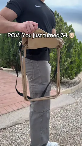 It’s a lifesaver!!😩#foldingchair #shoulderbag #portablechair #chair #foldablechair 