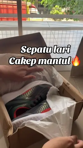 Sepatu running TOMKINS daveed sepatu lari super worth it 🔥