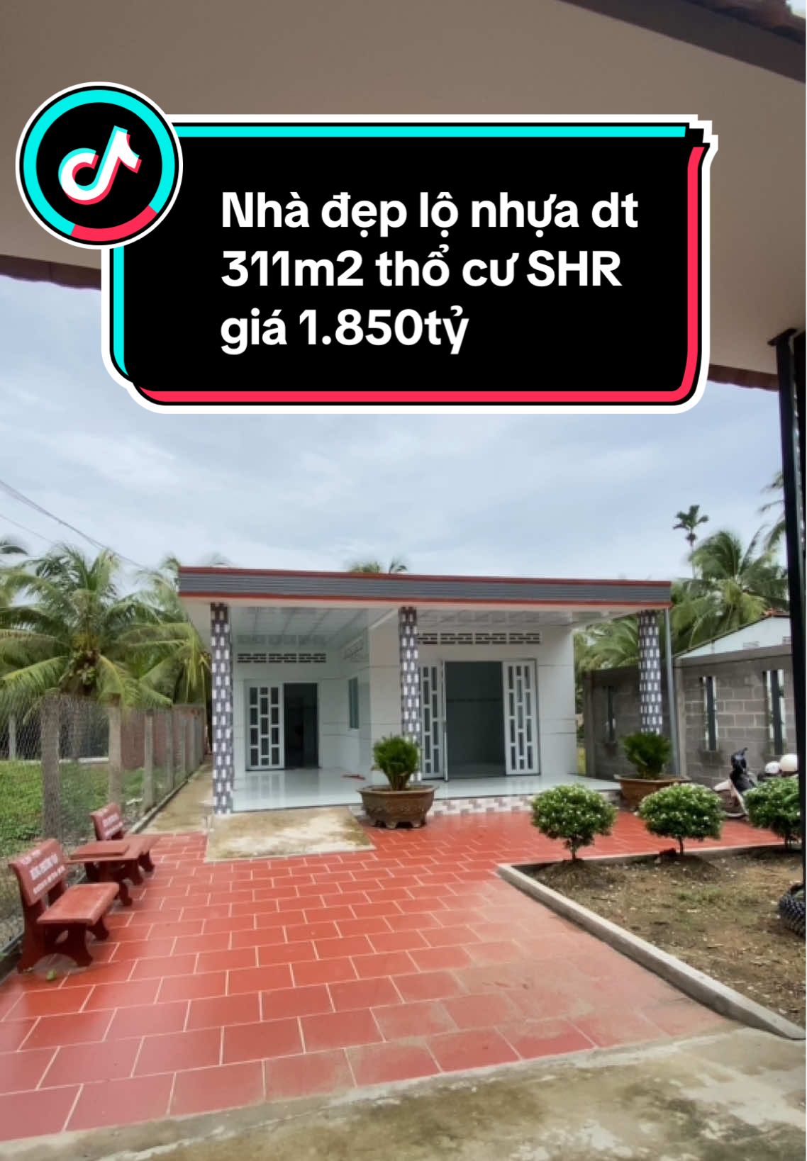Nhà vườn cấp 4 kiên cố hiện đại , sỡ hữu DT 311m2 (9,5x32) có 100m2 thổ cư giá 1tỷ850 gặp chủ thương lượng! Đc : xã Long Hưng - Châu Thành- Tiền Giang ( Đồng Tháp mới ) . Mặt tiền nhựa thuận tiện di chuyển ra các tiện ích, về bến xe miền tây 65km .  Lh đi xem nhà thực tế : 039.585.3939 / 078.5555.688 ( Yến Khương )            #huyentrangthaibds #yenkhuongbds #nhavuon #nhavuondep #bdstiengiang #bdsnhavuon #tiktoknews #ilovetiktok 
