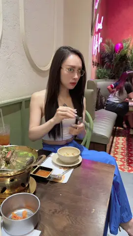 Có phụ mà không có đáng kể cho lắm…. #hongbaovy 