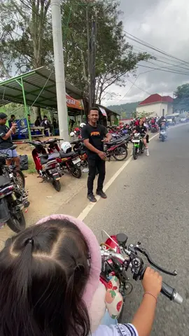 Nyamperin awewekk🤭@𝐈𝐁𝐋𝐈𝐙 𝐌𝐀𝐍𝐈𝐙💋 #twostrokefighter #twostrokeindonesia #twostrokelover #2stroke #2strokelover #2strokeindonesia #2strokefighter #twostroke #blayer #blayer135cc #blayeranrxking #trenggalek #trenggalek24jam #trenggalek_hitz #tulungagung #tulungagung24jam #tulungagunghitss #tulungagungtiktok #fyp #fypage #fyppppppppppppppppppppppp #fypシ゚ #viral #viralvideo #viraltiktok #virall #sorotan #sorotantiktok #semuaorang #pengikut #pengikuttiktok 