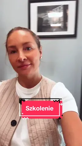 Hello  Dziś ostatni dzień szkolenia z administracji biurowej dla przyszłych asystentek i sekretarek, który miałam przyjemność prowadzić stacjonarnie !  Jeśli ktoś z was chciałby nauczyć się obsługi programów takich jak Word, Excel, canva a także czym jest archiwizacja, pisma formalne i nieformalne - zapraszam do kontaktu :)  Działam online i stacjonarnie !  #szkolenie #sekretarka #asystent #online