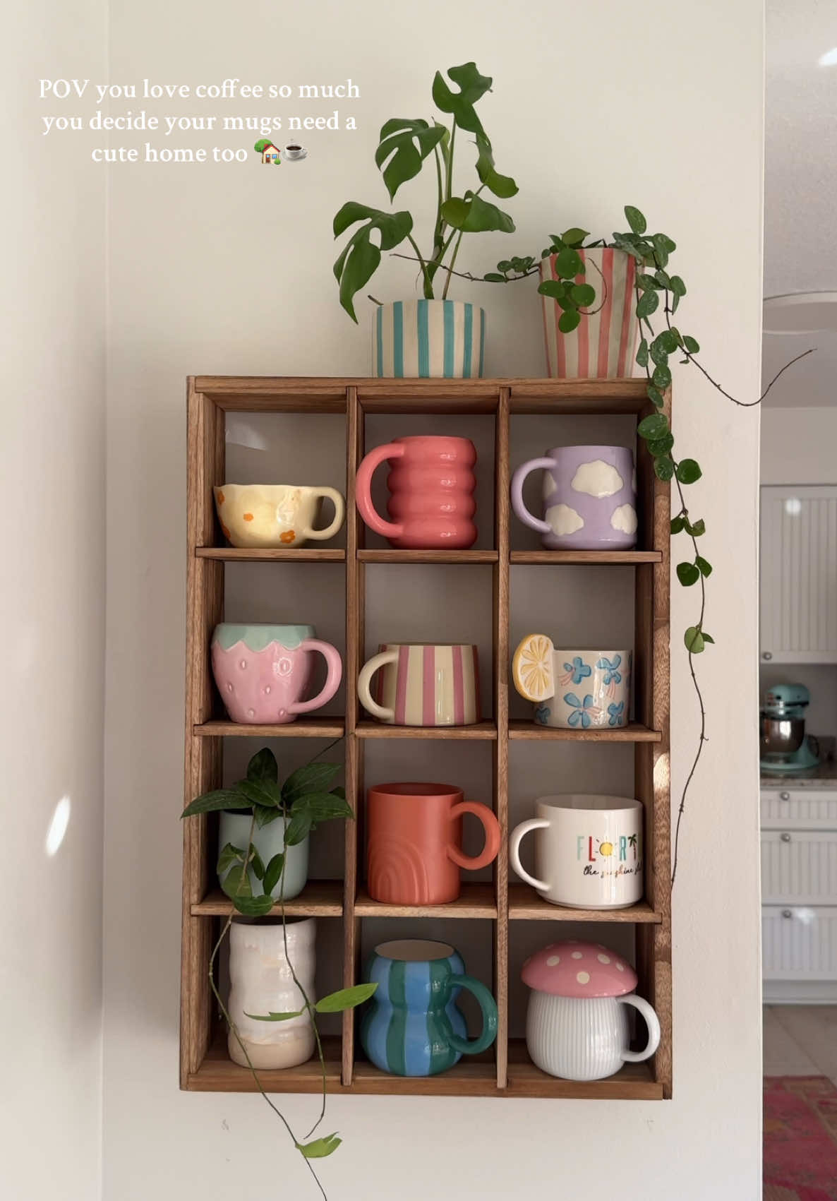 found the cutest mug display shelf!! 🥹☕️✨ #homefinds #homedecor #cozyhome #homeideas #kitchendecor #coffeetiktok 