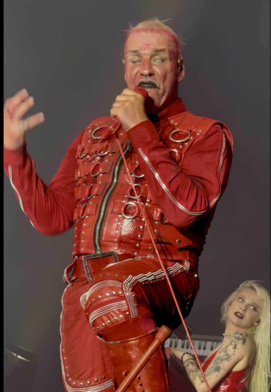 #tilllindemann #lindemann #rammstein #rammsteinfan #rammsteinfans #satan #devil #brutal #viral #viralvideos #fyp #red #german #germany #deutsch #deutschland #legend #hot #tilllindemannlive #uelzen #openair #live #livemusic 