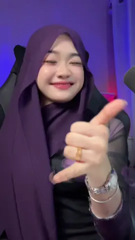 senyum je mata ilang 🤣