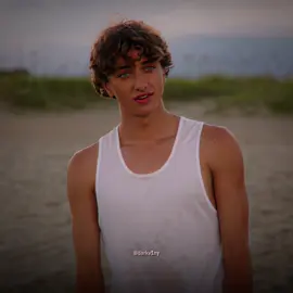 Conrada was always right about their father… cc: guilaep Topaz: mine Scenes: mine and jcqscenes. #thesummeriturnedpretty #conradfisher #jeremiahfisher #edit #darkv1ny 