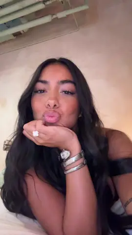 😘