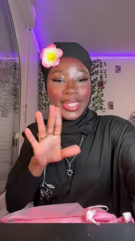 Non mais c’etais trop long a présenter hyn ça n’en fini pas 🥲💀 
