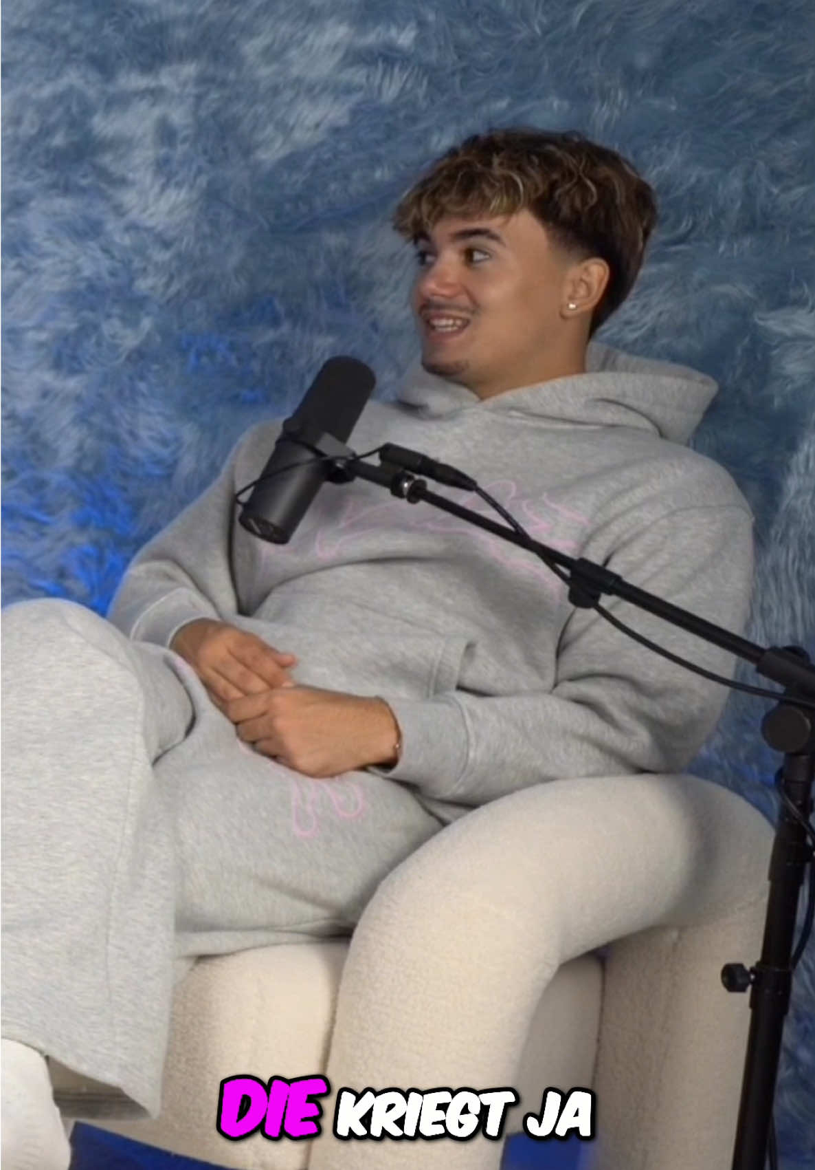 Folge: 18 #aktetwink  jetzt überall verfügbar  Putzzwang bei Müttern !!!