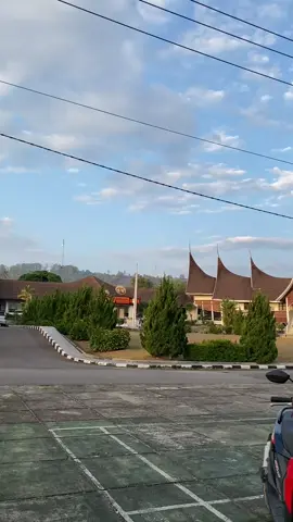 kotor dikit ga ngaruh😂🤙#masukberanda #bismillahfyp #fypminangkabau😘😘 #soundminang #sumbarpride #beatdeluxe #fyp #foryou #styleplatkt #platktmeresahkan #platba #platbaniboss #beatbox #beatsdaisychallenge #beats #apapajako🤙 #sumbar 