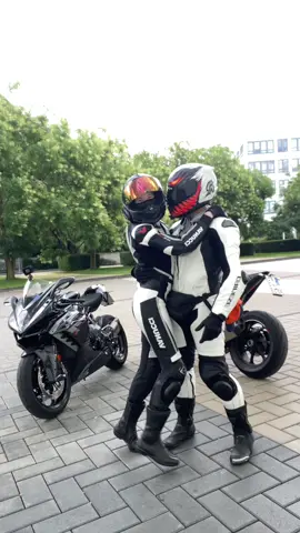 #bikercouple #bikergirl #bikersoftiktok #motorcycle #fyp #gear #biketok #outfitcheck #ootd 
