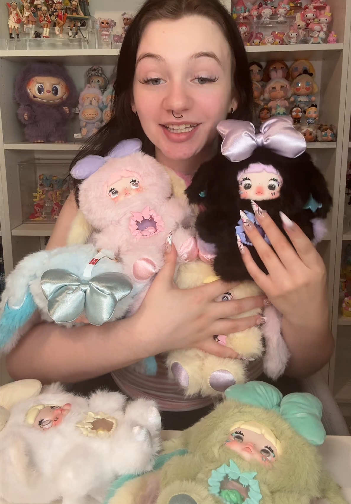 unboxed these Nommis plush keychains from TikTok Shop and I’m literally obsessed 🥹💖 they’re soft, adorable, and linked in the vid if you wanna start your own squishy squad 🧸✨ #Nommis #TikTokShopFinds #PlushKeychains #CuteToys #KawaiiCollector #ToyTok #MysteryUnboxing #MiniPlushies #UnboxingVideo #ShopWithMe 