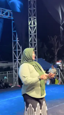 Mode yalee yale,,lagu favorid”GUSDUR”sakera💃💃🥳#imaproductionjember #ceksoundpandanarumhajimarwi #fypシviral @Angelita Septianaa 