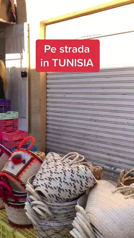 Asa arata strazile in Tunisia 