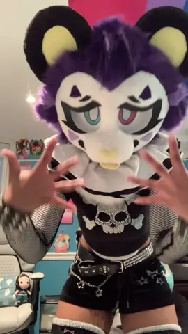 There’s TWO jokes here #furrytiktok #furryfandom  #furryfyp #furry #fursuit #kemonofursuit #partialfursuit 