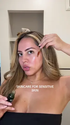 I’ve been LOVING the results from @Alra Care Products Olive Therapy Serum 🍃✨ My skin has felt so calm, hydrated, and radiant—especially after long days in the sun and wearing makeup. It’s fragrance-free, alcohol-free, and gentle enough for even the most sensitive skin (like mine lately!). This powerful serum boosts collagen by 215% and has antioxidant protection 10–20x stronger than Vitamin C. I use it as my first step in the morning and night for that glass skin glow. Use code KAYLA25 for 25% OFF at www.alra.com (P.S. Link + code are in the pinned comment 💕) #Alra #AlraSkincareReview #AlraOliveTherapySerum #AlraRenewalSerum #AlraToneCorrectingSerum #AlraVitaminCSerum #AlraBlemishRescueSet #AlraGlowOnSet #AlraAntiagingSet 